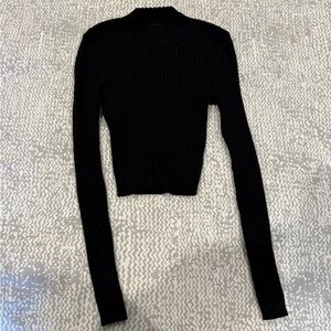 Kendall & Kylie Classic Black Knit Crop Top